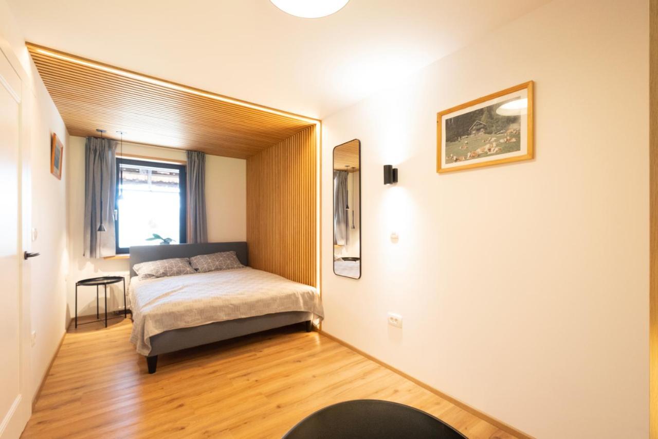 Apartments Pri Fencu Jesenice Exterior photo